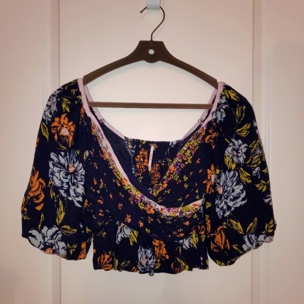 Free People, XS, Cropped Floral Peplum Style, 3/4 Balloon Sleeve